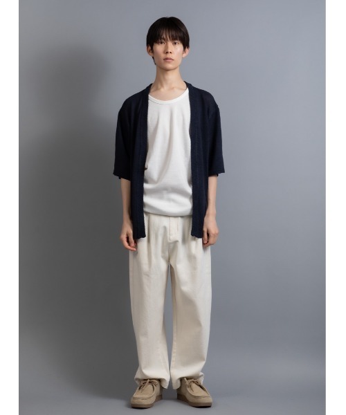 Beno(ビーノ)の「リネンコットン ルーズシルエット 半袖 サマーカーディガン(カーディガン/ボレロ・メンズ・ネイビー/ライトグレー/オフホワイト/ブラック/グレイッシュベージュ/ブルーグリーン/グレイッシュブルー/スモークピンク/マスタード/ダークブルー・M/L/LL)」の20枚目の写真