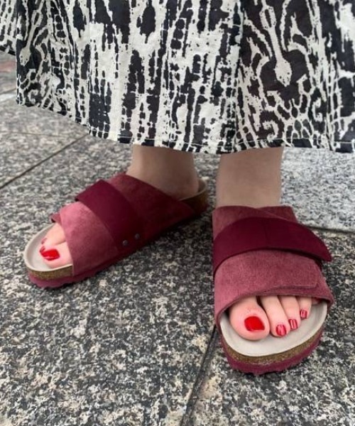 BIRKENSTOCK（ビルケンシュトック）の「KYOTO/キョウト (WOMEN)（サンダル・レディース・マルーン/グリーン/グレー/ブルー・39/37/35/38/36）」の4枚目の写真