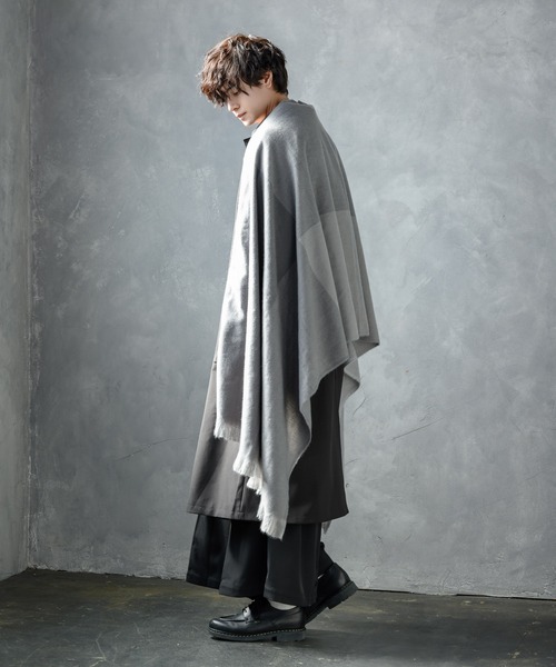 KUUUPY（クーピー）の「Volume Muffler - ボリュームマフラー（マフラー・メンズ・グレー/モカ・FREE）」の13枚目の写真