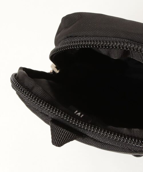GREGORY(グレゴリー)の「QUICK PADDED CASE M / クイックパデッドケースM / ブラック (ショルダーバッグ・メンズ・ブラック・FREE)」の2枚目の写真