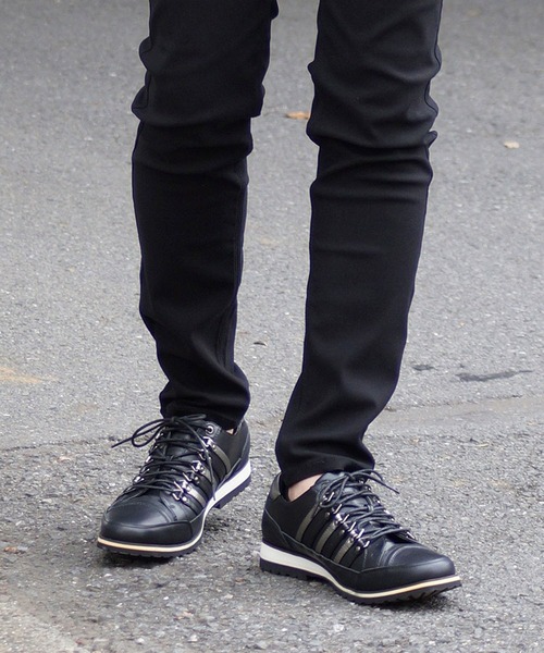 NICOLE CLUB FOR MEN(ニコルクラブフォーメン)の「メタルラインシューズ(その他シューズ・メンズ・ホワイト×シルバー/ブラック系その他・26.5cm/27.5cm/25.5cm)」の2枚目の写真