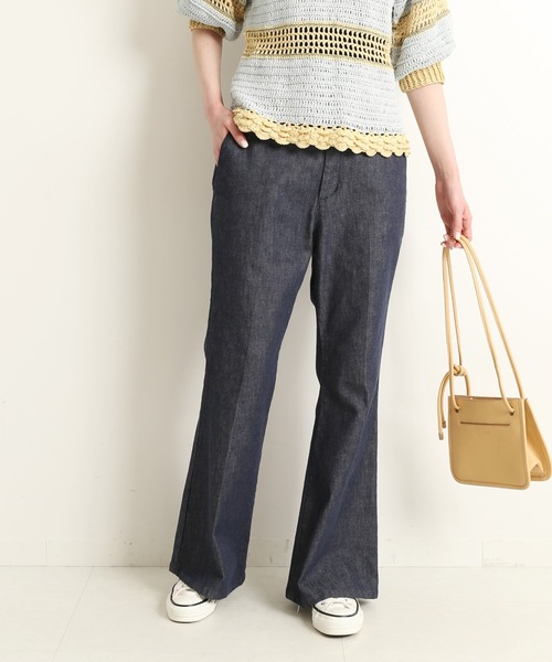 IENA（イエナ）の「ReactiveDyeデニムセミフレアパンツ◆（デニムパンツ・レディース・ホワイト/ネイビー・34/40/36/38）」の2枚目の写真