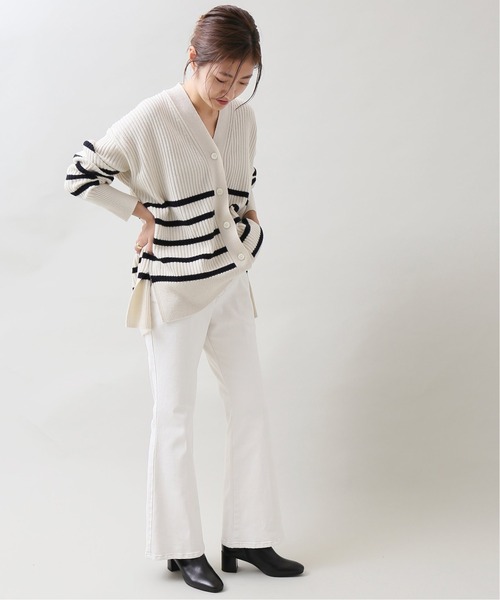 IENA（イエナ）の「ReactiveDyeデニムセミフレアパンツ◆（デニムパンツ・レディース・ホワイト/ネイビー・34/40/36/38）」の14枚目の写真