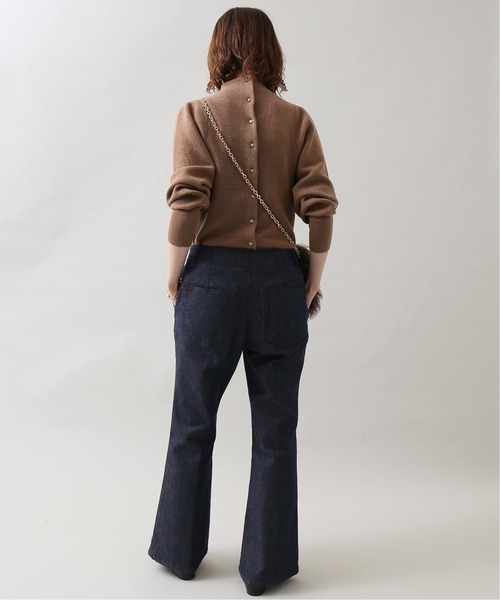 IENA（イエナ）の「ReactiveDyeデニムセミフレアパンツ◆（デニムパンツ・レディース・ホワイト/ネイビー・34/40/36/38）」の19枚目の写真