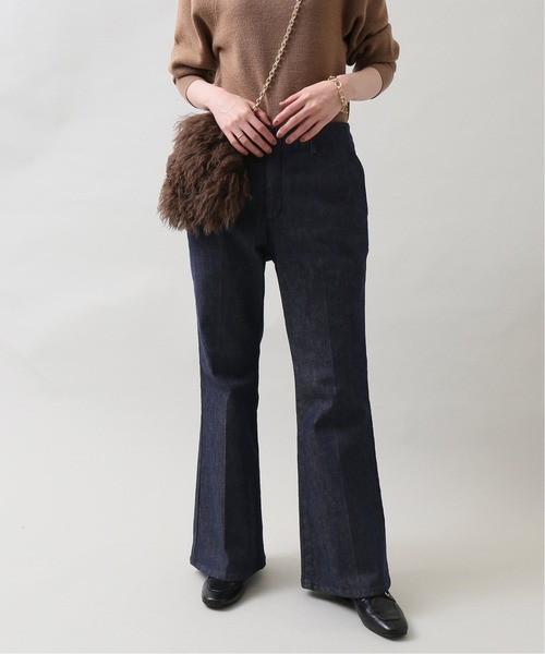 IENA（イエナ）の「ReactiveDyeデニムセミフレアパンツ◆（デニムパンツ・レディース・ホワイト/ネイビー・34/40/36/38）」の20枚目の写真