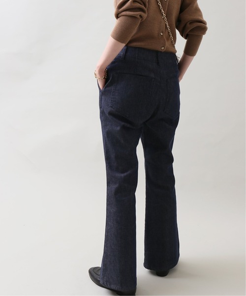 IENA（イエナ）の「ReactiveDyeデニムセミフレアパンツ◆（デニムパンツ・レディース・ホワイト/ネイビー・34/40/36/38）」の22枚目の写真