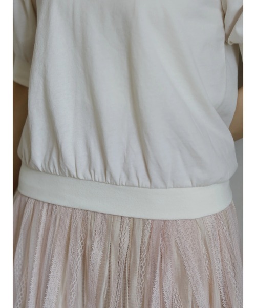 Areeam(アリーム)の「ベーシックパフスリーブトップス(Tシャツ/カットソー・レディース・チャコールグレー/オフホワイト・FREE)」の4枚目の写真