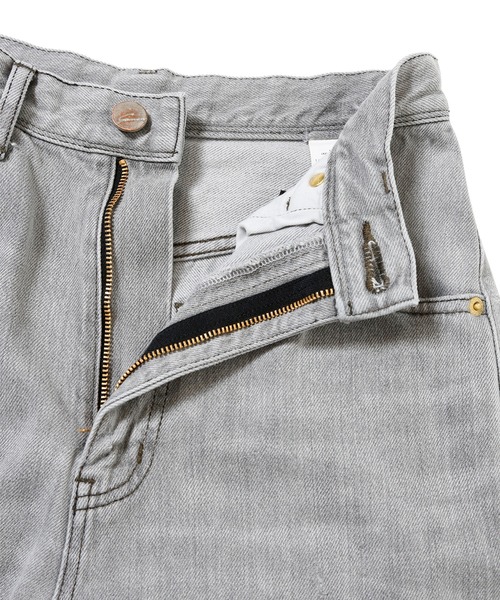STUNNING LURE(スタニングルアー)の「ハイライズテーパードDENIM(デニムパンツ・レディース・ライトグレー/ライトブルー・23/24/25)」の11枚目の写真