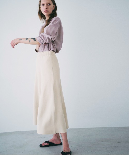 UNFIL(アンフィル)の「unfil アンフィル / high twist suvin cotton smooth-knit skirt ハイツイスト スビンコットン スムースニットスカート / WWSP-UW110(スカート・レディース・ダークブラウン/ライトベージュ・1)」の4枚目の写真
