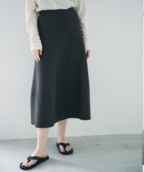 UNFIL(アンフィル)の「unfil アンフィル / high twist suvin cotton smooth-knit skirt ハイツイスト スビンコットン スムースニットスカート / WWSP-UW110(スカート・レディース・ダークブラウン/ライトベージュ・1)」の9枚目の写真