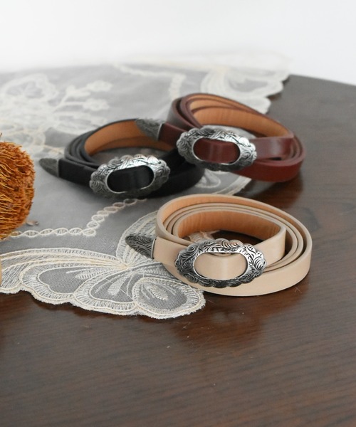 casita(RETRO GIRL)(カシータ)の「スリムコンチョベルト(ベルト・レディース・ブラック/ブラウン/ライトベージュ・FREE)」の3枚目の写真