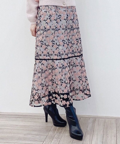 【WEB限定】【TOCCA LAVENDER】Flower BouquetEmbroidery Skirt スカート
