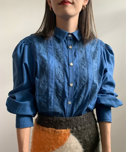 Ameri(アメリ)の「LACE DOCKING GATHER BLOUSE(シャツ/ブラウス・レディース・ブラック/ブルー/アイボリー・FREE)」の10枚目の写真