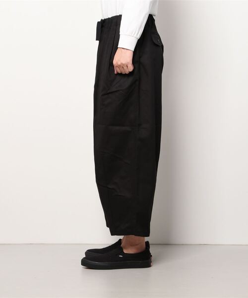 is-ness（イズネス）の「BALLOON EZ PANTS（チノパンツ・メンズ・ベージュ/ブラック/カーキ・R）」の5枚目の写真