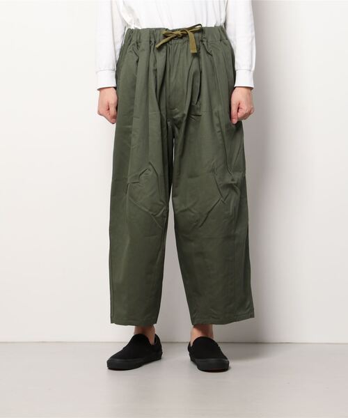 is-ness（イズネス）の「BALLOON EZ PANTS（チノパンツ・メンズ・ベージュ/ブラック/カーキ・R）」の8枚目の写真