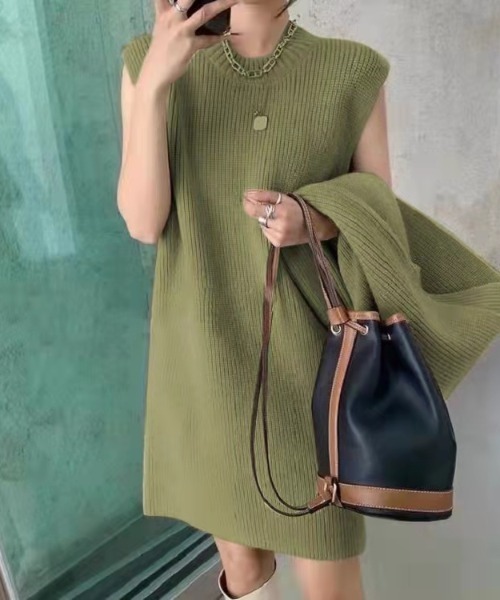 emi+（エミプラス）の「ハイネックリブニット＋ノースリーブワンピース２点セット（ワンピース・レディース・ブラック/アイボリー/モカ/グレー/ライトカーキ/ブラウン/ボルドー/ネイビー・FREE）」の15枚目の写真