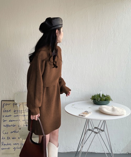 emi+（エミプラス）の「ハイネックリブニット＋ノースリーブワンピース２点セット（ワンピース・レディース・ブラック/アイボリー/モカ/グレー/ライトカーキ/ブラウン/ボルドー/ネイビー・FREE）」の18枚目の写真