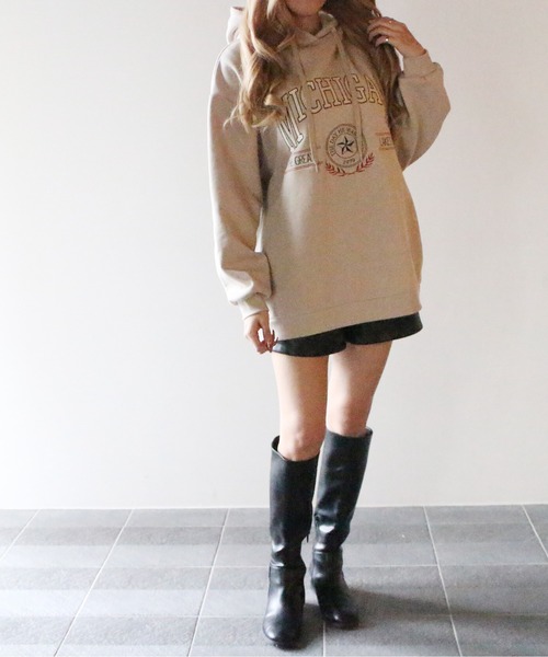 one way(ワンウェイ)の「【oneway Jeans】MICHIGAN刺繍ロゴパーカー(パーカー・メンズ・ブラック/ベージュ/レッド/ブルー/グリーン・FREE)」の21枚目の写真