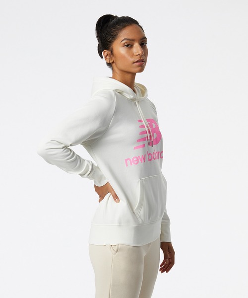 NEW BALANCE(ニューバランス)の「Essentials スタックドロゴ フーディー(パーカー・レディース・ホワイト/ライトブルー/ライトパープル/ネイビー/グレー/ブラック・SMALL/MEDIUM/LARGE)」の13枚目の写真