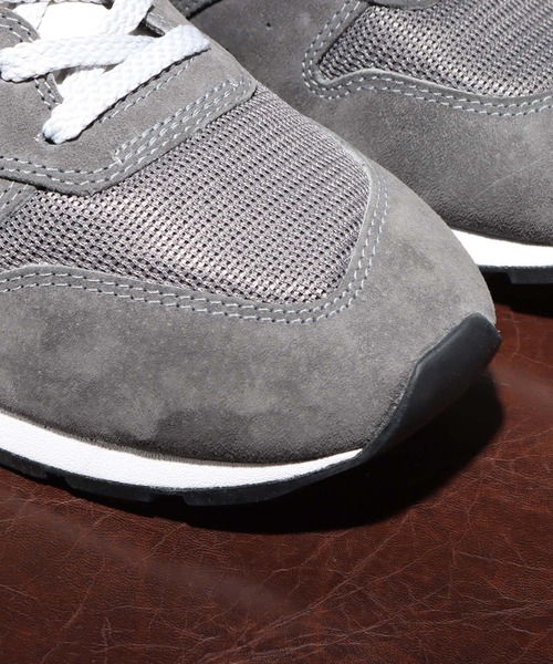 NEW BALANCE（ニューバランス）の「New Balance CM996CD2 /ニューバランス（スニーカー・メンズ・グレー・25.5cm/26.0cm/24.5cm/25.0cm/22.5cm/23.0cm/26.5cm/27.0cm/27.5cm/28.0cm/23.5cm/24.0cm/30.0cm/28.5cm/29.0cm）」の2枚目の写真