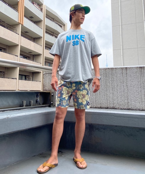 NIKE SB(ナイキエスビー)の「NIKE SB/ナイキエスビー ブランドロゴ グラフィック スケートボードTシャツ DN7288-063(Tシャツ/カットソー・メンズ・グレー・2XL/M/L/XS/XL/S)」の18枚目の写真