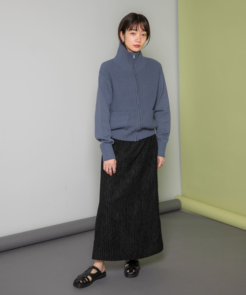 KBF(ケイビーエフ)の「スタンドカラーカーディガン(ニット/セーター・レディース・ピンク/ブルー系その他/ライトベージュ・ONE)」の15枚目の写真