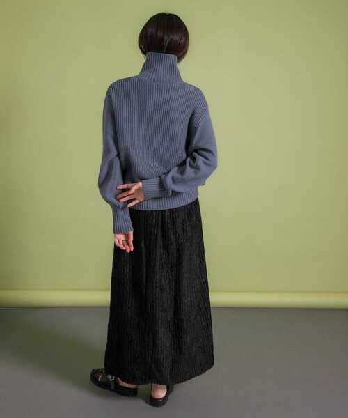 KBF(ケイビーエフ)の「スタンドカラーカーディガン(ニット/セーター・レディース・ピンク/ブルー系その他/ライトベージュ・ONE)」の17枚目の写真