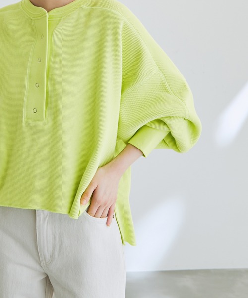 ADAM ET ROPE'(アダムエロペ)の「【サステナブル】COTTON USA サーマルプルオーバー(Tシャツ/カットソー・レディース・ホワイト/チャコールグレー/ライトグリーン・FREE)」の18枚目の写真