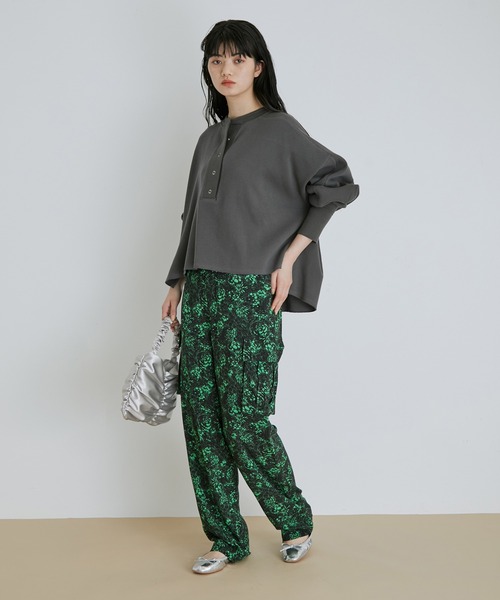 ADAM ET ROPE'(アダムエロペ)の「【サステナブル】COTTON USA サーマルプルオーバー(Tシャツ/カットソー・レディース・ホワイト/チャコールグレー/ライトグリーン・FREE)」の17枚目の写真