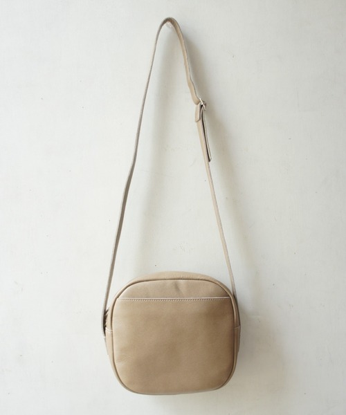 TIDEWAY(タイドウェイ)の「【TIDEWAY】ICY Shoulder Bag(ショルダーバッグ・レディース・ブラック/グレイッシュベージュ・FREE)」の4枚目の写真