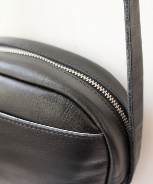 TIDEWAY(タイドウェイ)の「【TIDEWAY】ICY Shoulder Bag(ショルダーバッグ・レディース・ブラック/グレイッシュベージュ・FREE)」の10枚目の写真