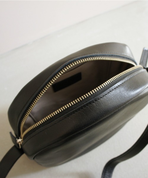 TIDEWAY(タイドウェイ)の「【TIDEWAY】ICY Shoulder Bag(ショルダーバッグ・レディース・ブラック/グレイッシュベージュ・FREE)」の12枚目の写真