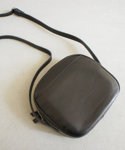 TIDEWAY(タイドウェイ)の「【TIDEWAY】ICY Shoulder Bag(ショルダーバッグ・レディース・ブラック/グレイッシュベージュ・FREE)」の20枚目の写真