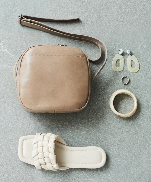 TIDEWAY(タイドウェイ)の「【TIDEWAY】ICY Shoulder Bag(ショルダーバッグ・レディース・ブラック/グレイッシュベージュ・FREE)」の18枚目の写真
