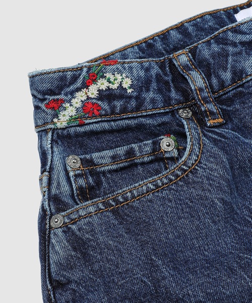 GANNI(ガニー)の「Embroidery Denim(デニムパンツ・レディース・インディゴブルー・25/26/27)」の3枚目の写真