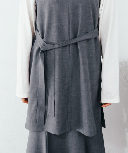 fupel(フぺル)の「ベルト付ジレ(SET UP)(ベスト・レディース・グレイッシュベージュ/グレイッシュブルー/ブラウン・FREE)」の13枚目の写真