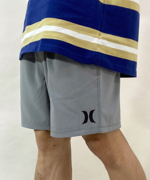 Hurley （ハーレー）の「Hurley/ハーレー ボードショーツ/無地ショーツ 水陸両用 レングス17 MBS0011010（水着・メンズ・グレー/ブラック/アクア/ブルー/レッド/エメラルド・S/M/L）」の3枚目の写真