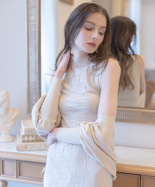 AMBIENT(アンビエント)の「ボレロニットカーディガン(カーディガン/ボレロ・レディース・ベージュ系その他/ピンク/ネイビー/ブラック・FREE)」の3枚目の写真