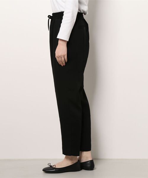 Te chichi（テチチ）の「イージーテーパードパンツ（その他パンツ・レディース・ベージュ/グリーン/ブラック・SMALL/MEDIUM）」の4枚目の写真