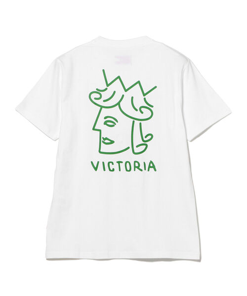 VICTORIA(ヴィクトリア)の「Victoria / QUEENHEAD LOGO TEE(Tシャツ/カットソー・メンズ・ホワイト・MEDIUM/LARGE/X-LARGE)」の1枚目の写真