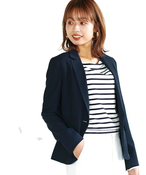 WHITE JOOLA（ホワイトジョーラ）の「【洗濯機で洗える＆防シワ】強撚ポリストレッチ・テーラードジャケット（テーラードジャケット・レディース・ベージュ/ネイビー/オフホワイト・11号/9号/7号）」の16枚目の写真