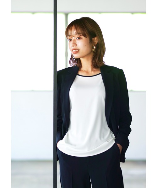 WHITE JOOLA（ホワイトジョーラ）の「【洗濯機で洗える＆防シワ】強撚ポリストレッチ・テーラードジャケット（テーラードジャケット・レディース・ベージュ/ネイビー/オフホワイト・11号/9号/7号）」の9枚目の写真