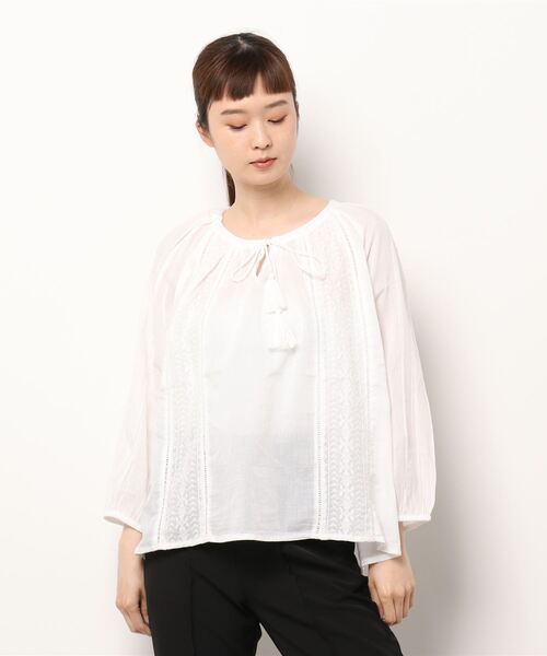 Lugnoncure（ルノンキュール）の「刺繍ギャザープルオーバー(セットアップ可)（シャツ/ブラウス・レディース・ブラック/オフホワイト/グリーン・ﾌﾘ-）」の2枚目の写真