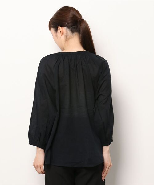 Lugnoncure（ルノンキュール）の「刺繍ギャザープルオーバー(セットアップ可)（シャツ/ブラウス・レディース・ブラック/オフホワイト/グリーン・ﾌﾘ-）」の4枚目の写真