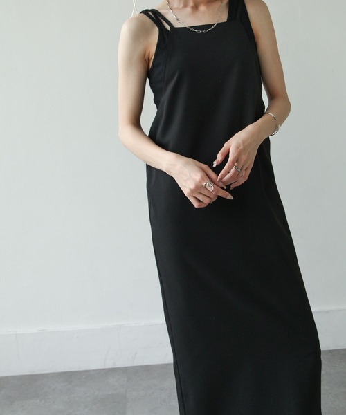 Chillfar(チルファー)の「キャミワンピース(ワンピース・レディース・ブラック/カーキ/アイボリー・FREE)」の15枚目の写真