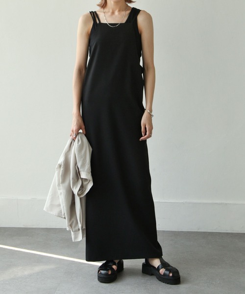 Chillfar(チルファー)の「キャミワンピース(ワンピース・レディース・ブラック/カーキ/アイボリー・FREE)」の8枚目の写真