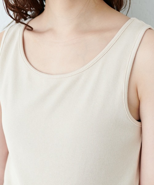 natural couture（ナチュラルクチュール）の「前後2WAY三角あきテレコリブタンク（タンクトップ・レディース・ブラウン/ピンク/アイボリー/スミクロ・FREE）」の20枚目の写真