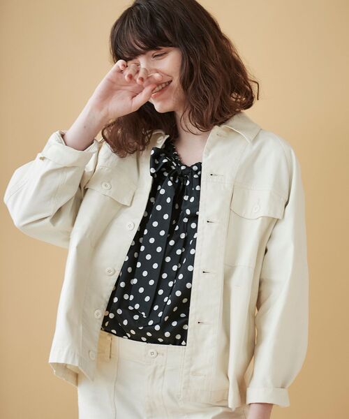 le.coeur blanc（ルクールブラン）の「バックサテンミリタリージャケット（ミリタリージャケット・レディース・アイボリー/カーキオリーブ・38）」の5枚目の写真