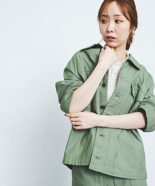 le.coeur blanc（ルクールブラン）の「バックサテンミリタリージャケット（ミリタリージャケット・レディース・アイボリー/カーキオリーブ・38）」の11枚目の写真