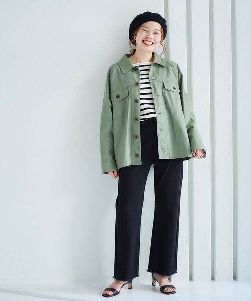 le.coeur blanc（ルクールブラン）の「バックサテンミリタリージャケット（ミリタリージャケット・レディース・アイボリー/カーキオリーブ・38）」の13枚目の写真